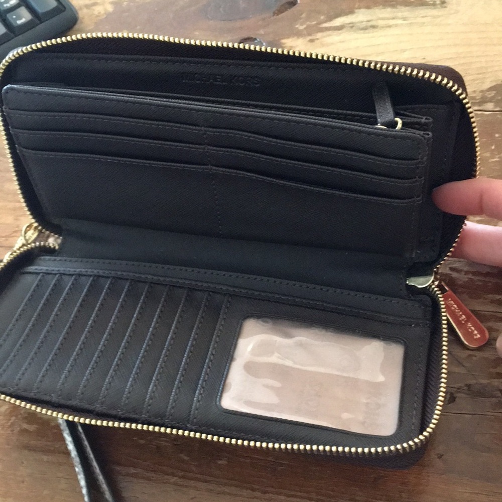 Wristlet Michael Kors - Picture 2 of 2